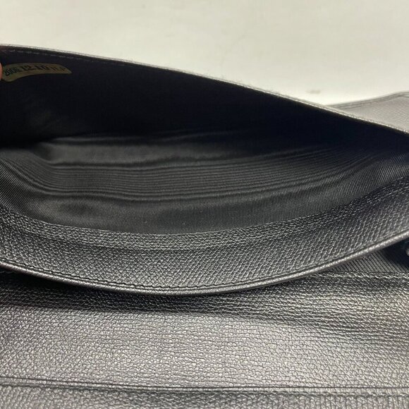 Chanel Series 10 Grained Calfskin CC Button Long Wallet - Black - Preowned - Picture 13 of 16